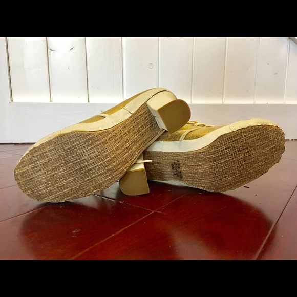 Rebels Crackled Metallic Trendy Heel Shoes Size 10 - Picture 6 of 8